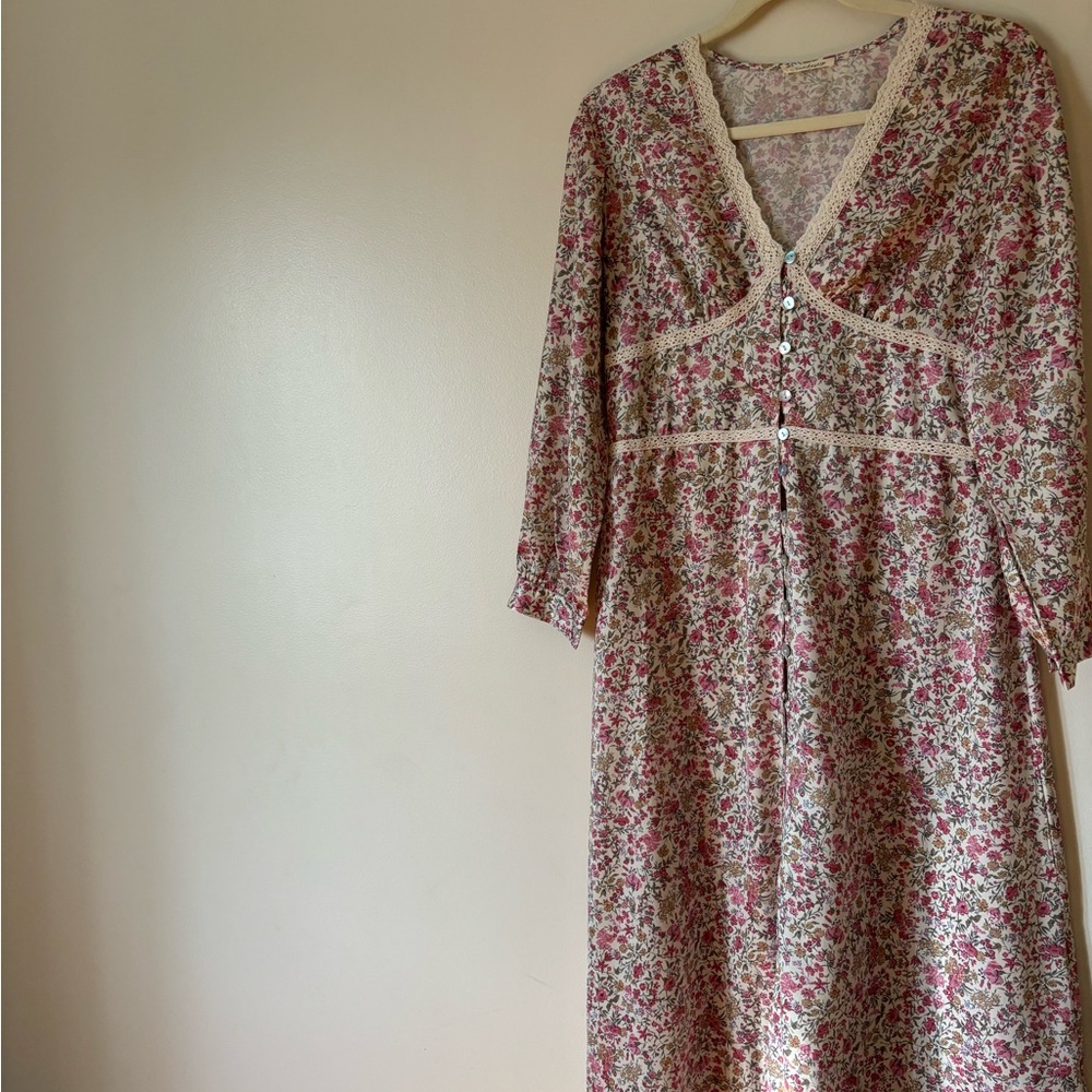 SundayUp Floral Print Blouse with Lace Detail